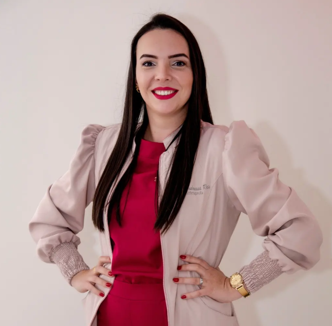 Dra. Andressa Reis